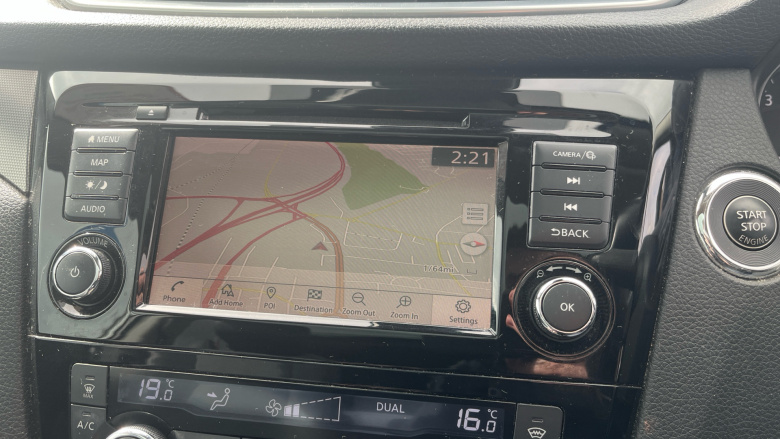 Nissan Qashqai 1.3 DiG-T Tekna 5dr Petrol Hatchback